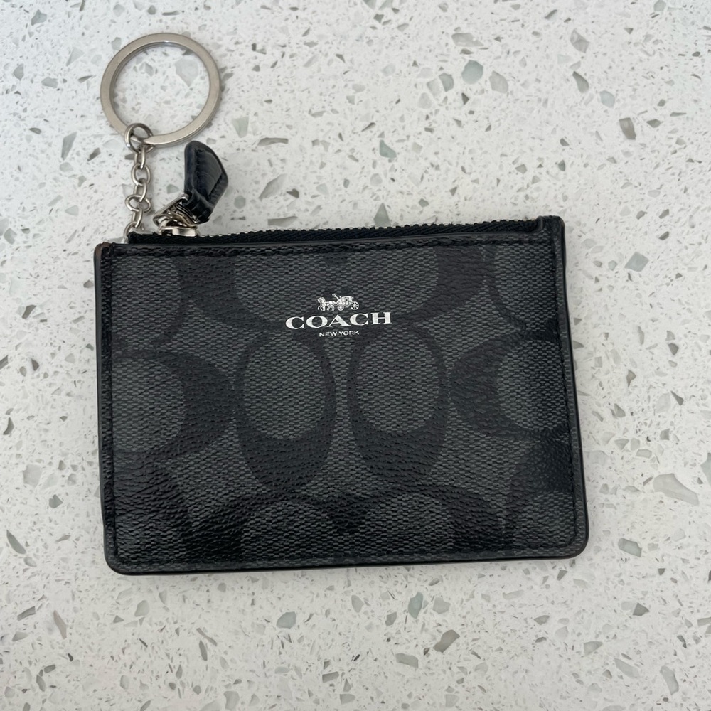 Coach ID wallet
